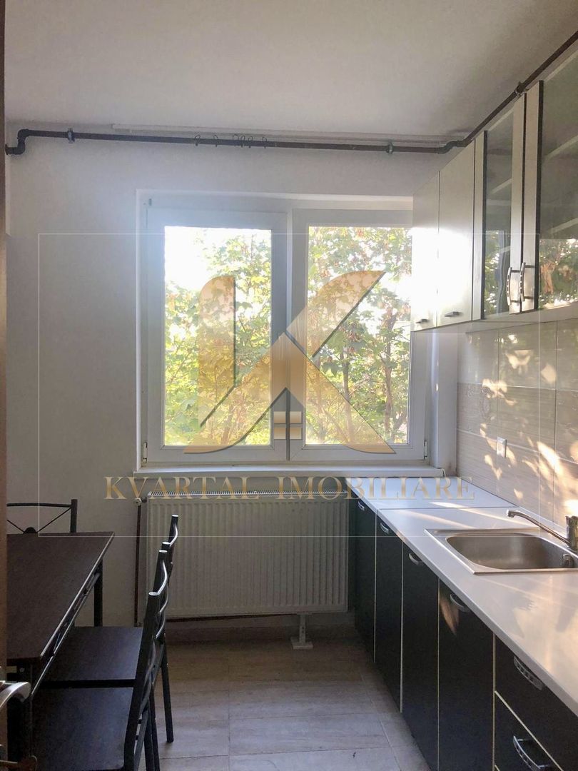 Apartament renovat 2 camere , 65 mp Zona Podgoria! - Poză 8