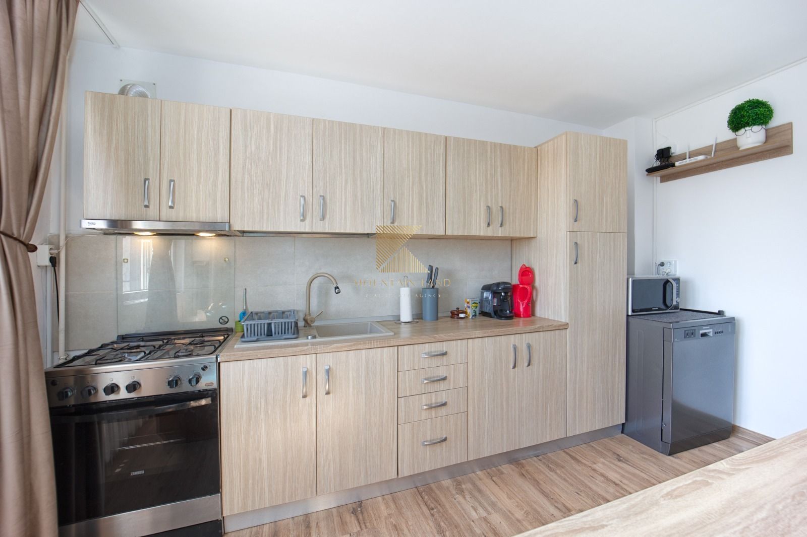 Apartament modern, decomandat de 3 camere, 65 mp utili, zona Bartolome - Poză 10