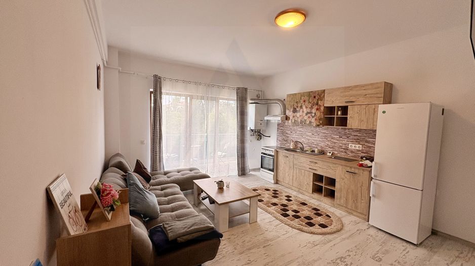 Garsoniera  47 mp etaj 2 cu lift si balcon pe strada Doamna Stanca - Poză 1