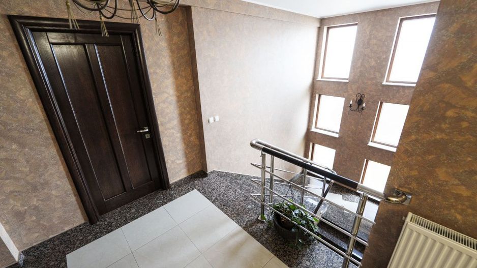 Vila moderna S+P+M, piscina acoperita, sauna, sala fitness-zona Ford/Cassia Park - Poză 27