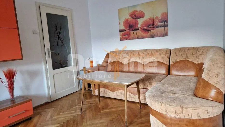 Apartament 3 camere la etaj intermediar, cu loc de parcare, zona Astra - Poză 1