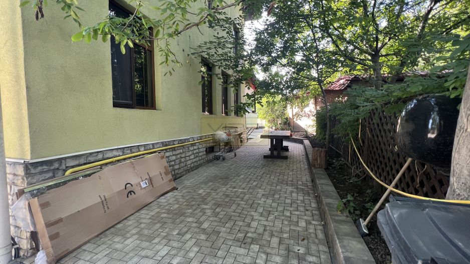 SE VINDE AFACERE LA CHEIE! Pensiunea Vila Verde, zona Garii - Poză 3