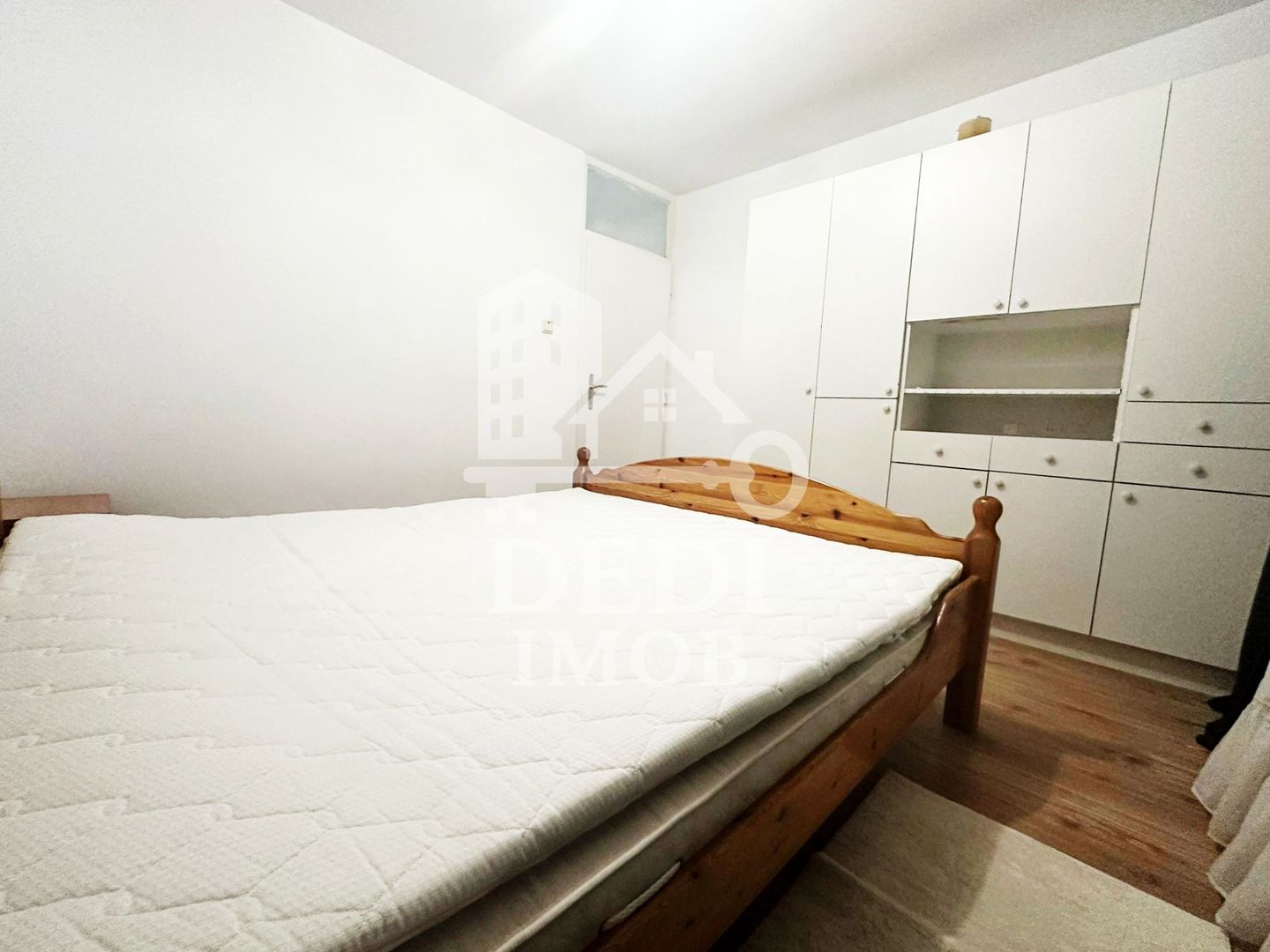 Inchiriez apartament 2 camere zona Nufarul,Oradea - Poză 8