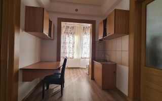 Casa, 4 camere, singur in curte - zona Schei - Poză 13
