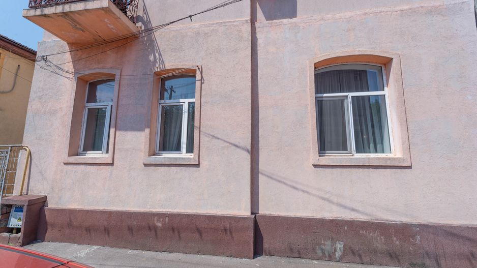 Apartament 3 camere de vanzare, in vila, 83 mp - Poză 26