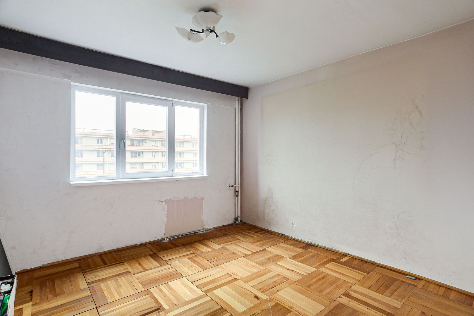 PROPRIETATE VÂNDUTĂ Apartament decomandat cu 3 camere in zona Garii - Poză 3