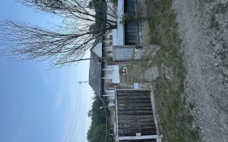 Vând casă în Miroslovești - Poză 1