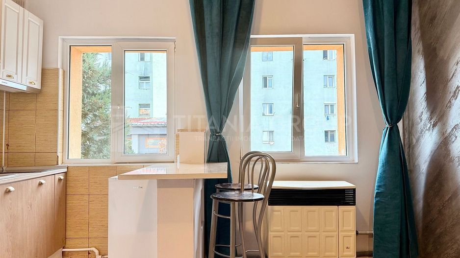 Garsoniera cocheta, mobilata si utilata - langa Afi Mall - Poză 9