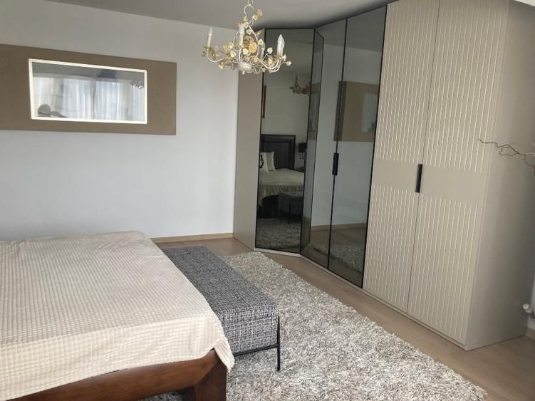 Închiriere 2 Camere Bulevardul Unirii, Loc De Parcare, Pret Negociabil - Poză 5