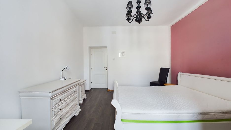 Apartament cu 3 camere Ultracentral - Poză 6