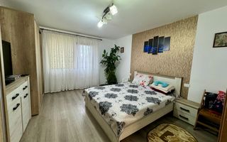 Casă Spațioasă de Vânzare în Ghimbav | Două Apartamente | Teren 579 mp - Poză 21