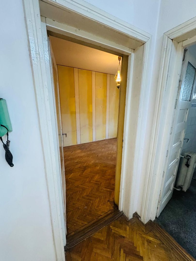 De vanzare Apartament 3 camere, Central, Piata Mica, et 3/4, Arad - Poză 4