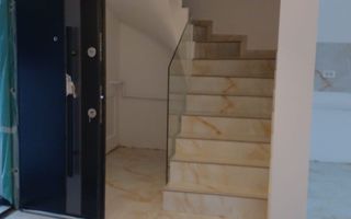 Reședință Modernă cu Finisaje Distinse - Poză 6