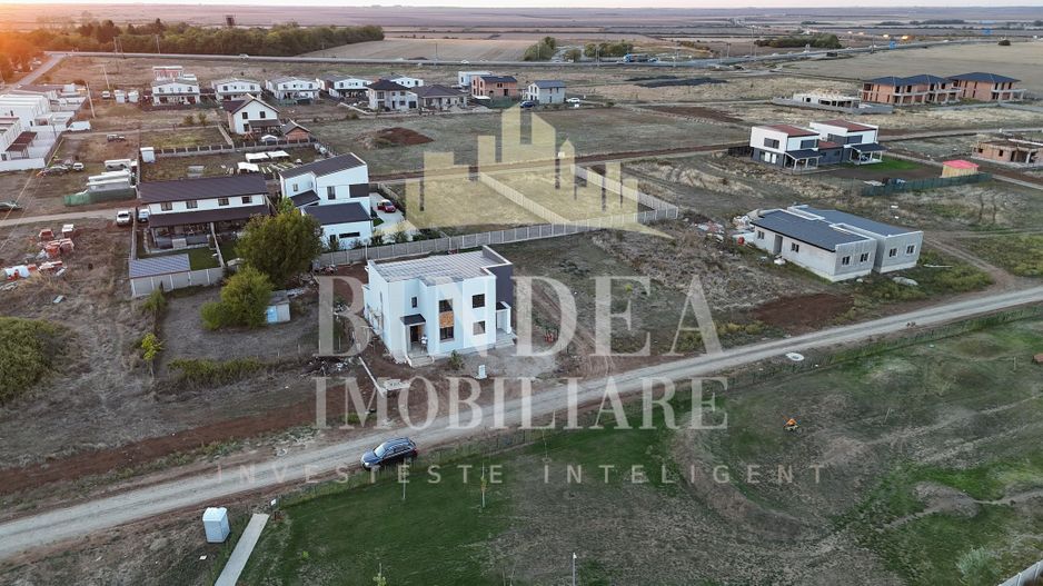 Duplex modern 3 dormitoare, 3 bai, pompa caldura - Giarmata - Poză 3