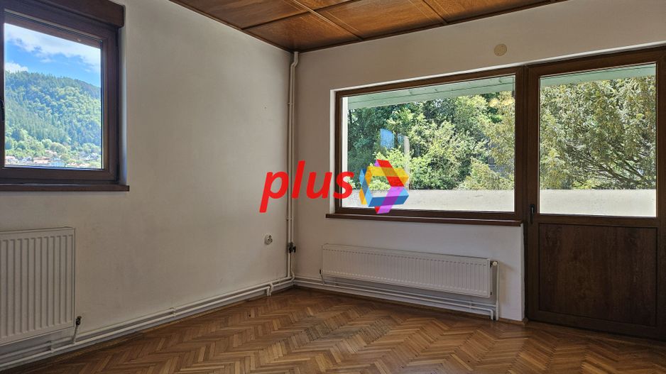 Casa deosebita cu 6 camere Central Brașov - 210 mp - Poză 19
