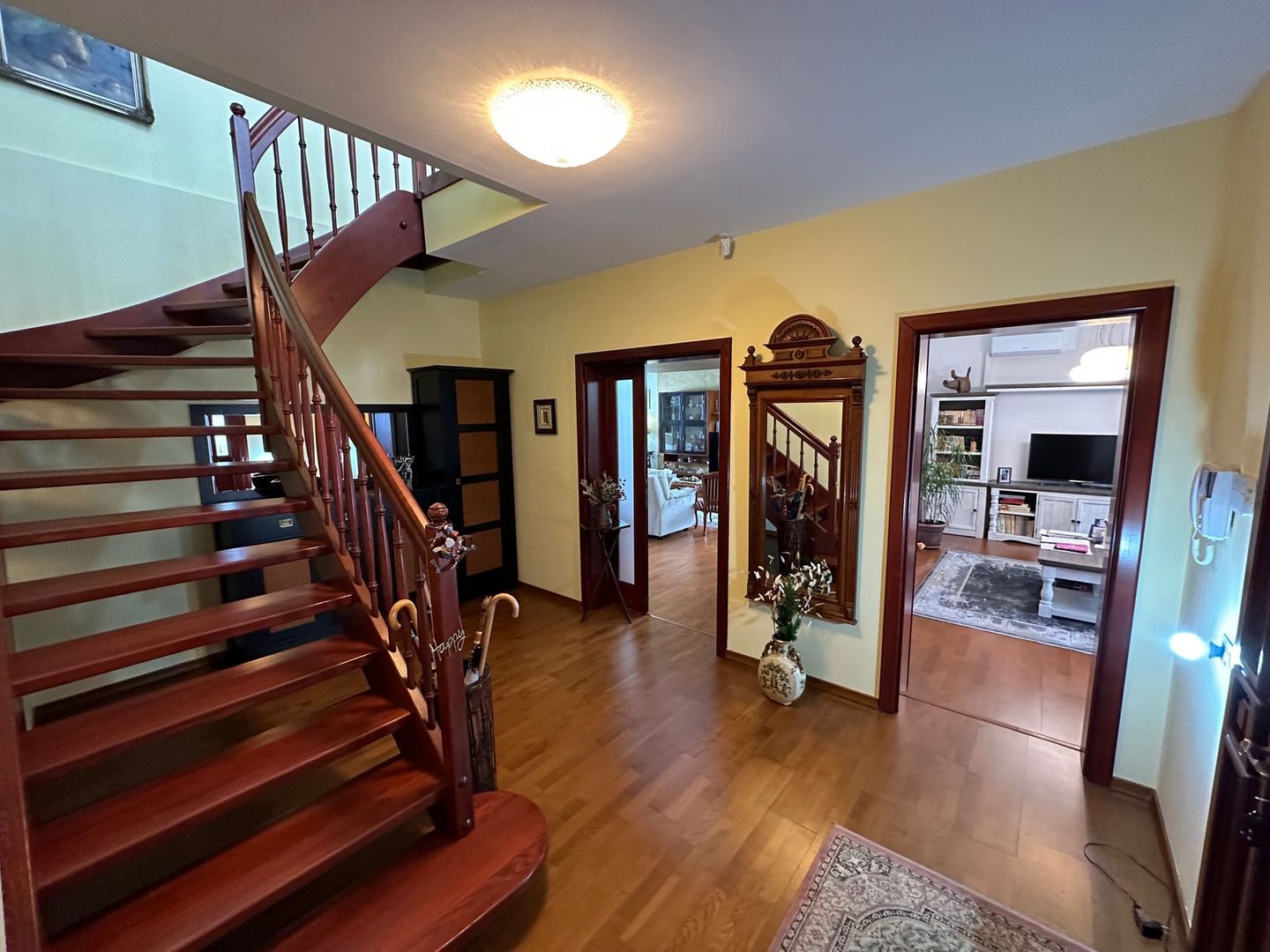 Casa calduroasa și primitoare  Dumbravita - Parc Primărie - Poză 5