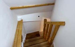 Casa 10 camere, 5 bai, 380 mp teren - zona Astra - Poză 21