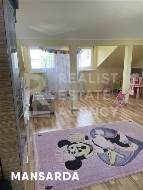 Vilă cu 7 camere de vânzare P+E+M in orasul Pantelimon - Poză 18