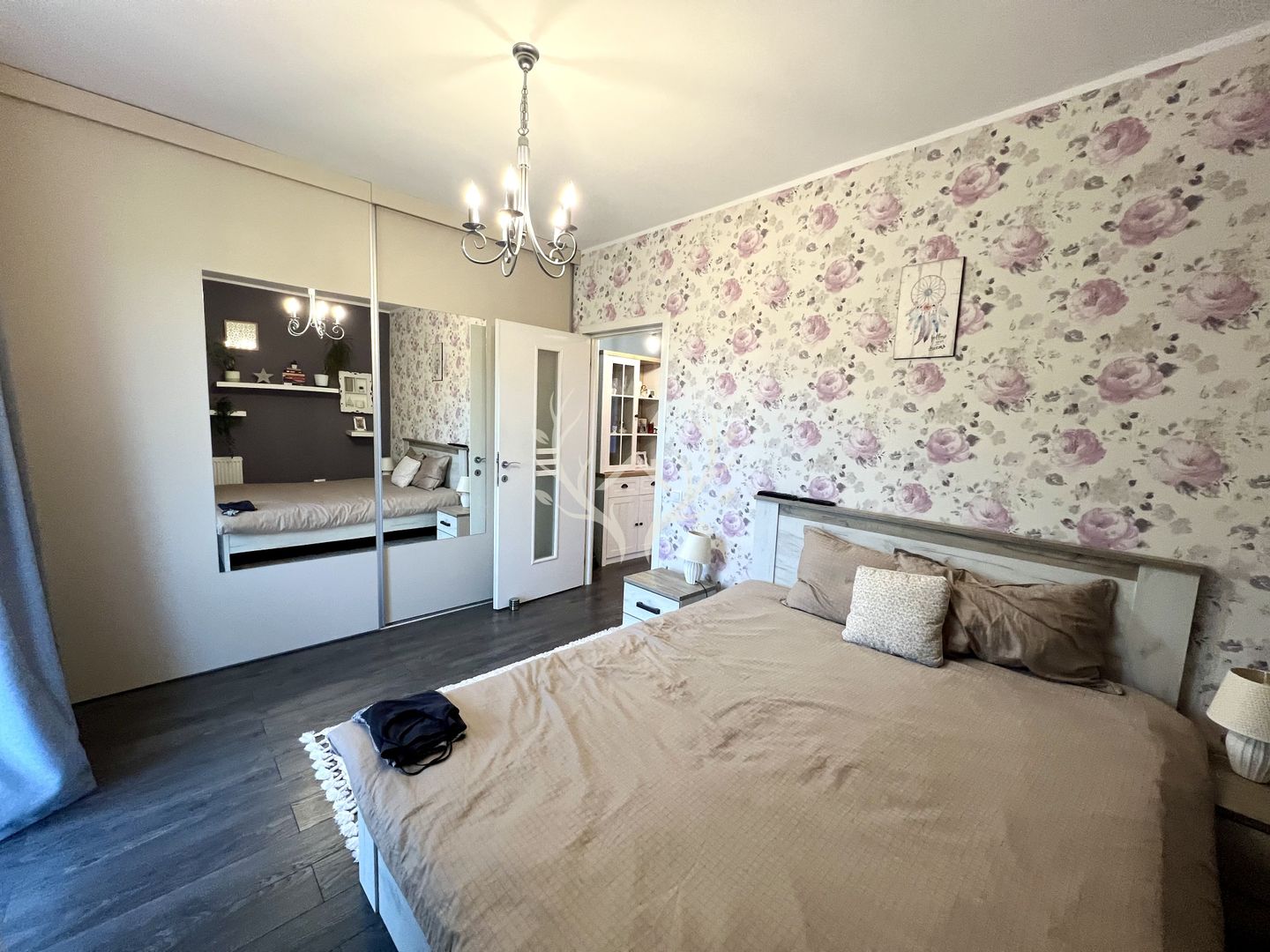 Apartament cu 3 camere, 21 mp balcoane, parcare subterana in zona Vivo - Poză 4