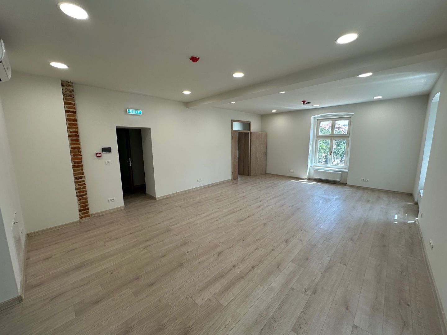 Saptii de birouri Ultracentral suprafețe de la 28 - 940 mp - Poză 44
