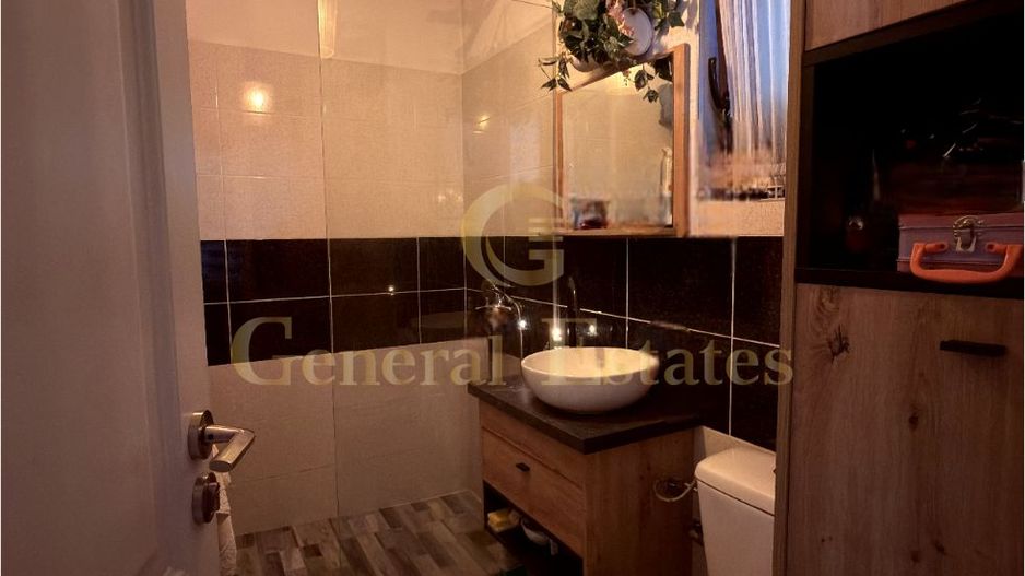 Casă tip triplex de vânzare în Sânpetru - Poză 8