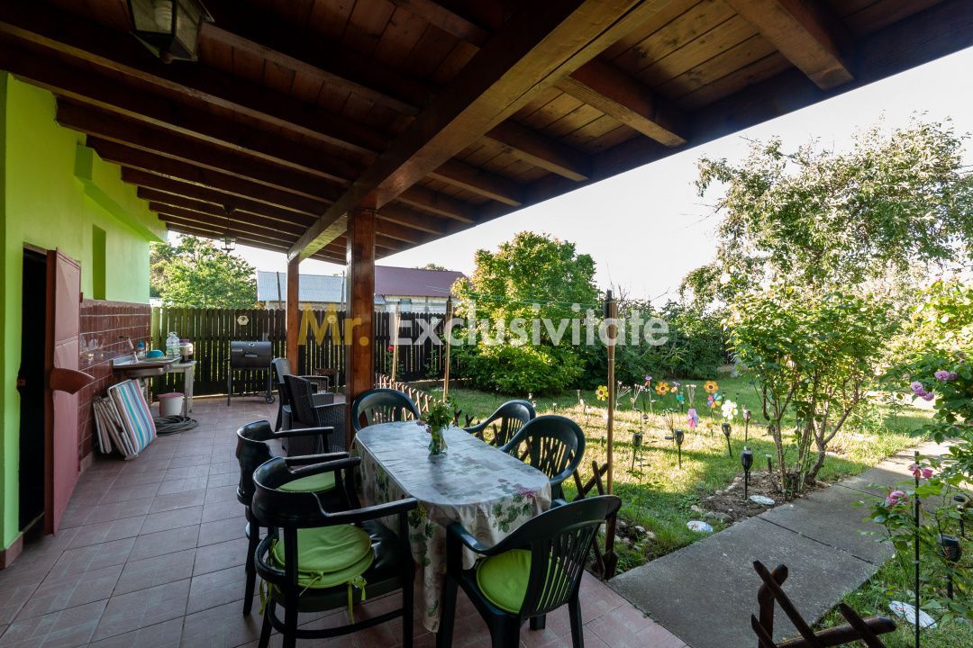 Casa vintage în com. Uliesti, jud. Dâmbovița cu livadă generoasă și anexă - Poză 2