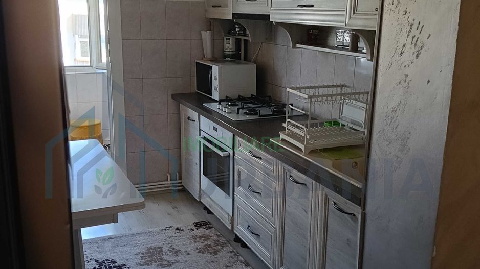 Apartament 3 camere, decomandat, etaj 4/5, complet mobilat și utilat, Iași, Luca Arbore Nr 32 - Poză 3