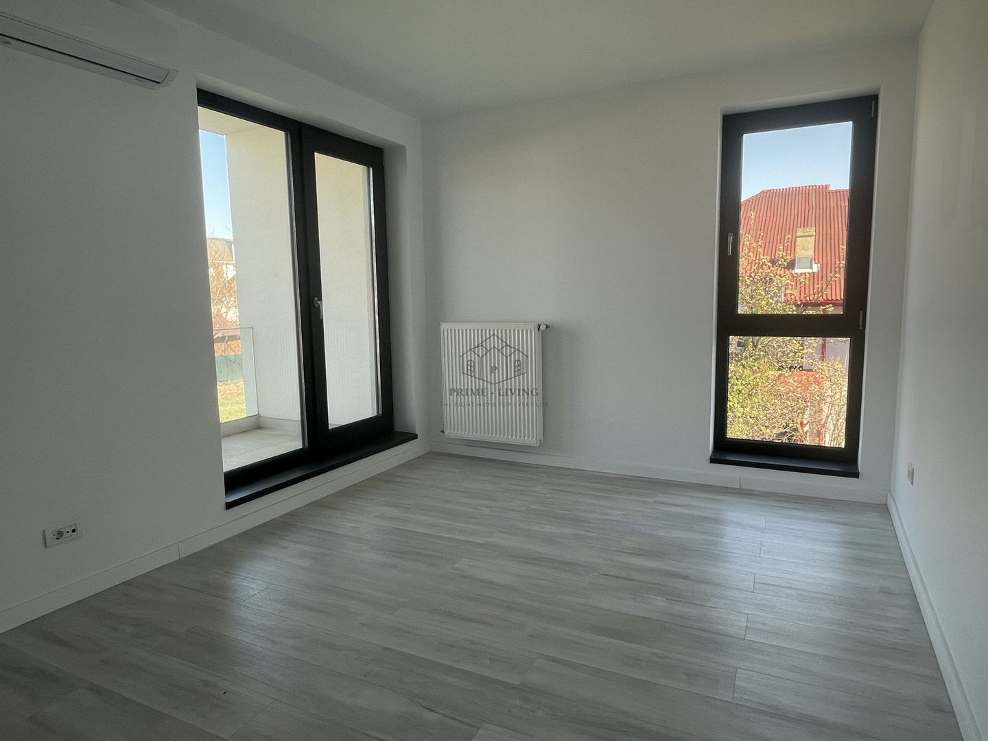 VILA NOUA SI MODERNA CU 5 CAMERE LA INCHIRIERE IN OTOPENI - Poză 24