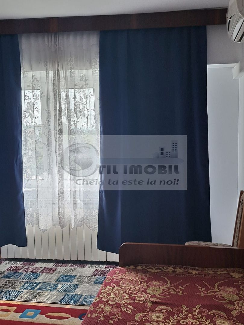 Apartament 3 Camere UMF - 450 euro - Poză 1