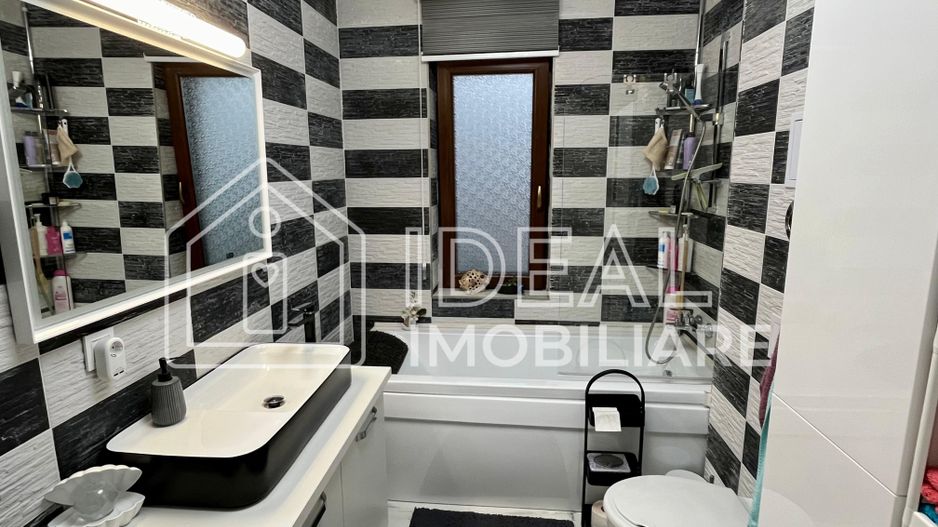 Penthouse cu 4 camere si terasa, complet Mobilat, zona Doamna Stanca - Poză 11