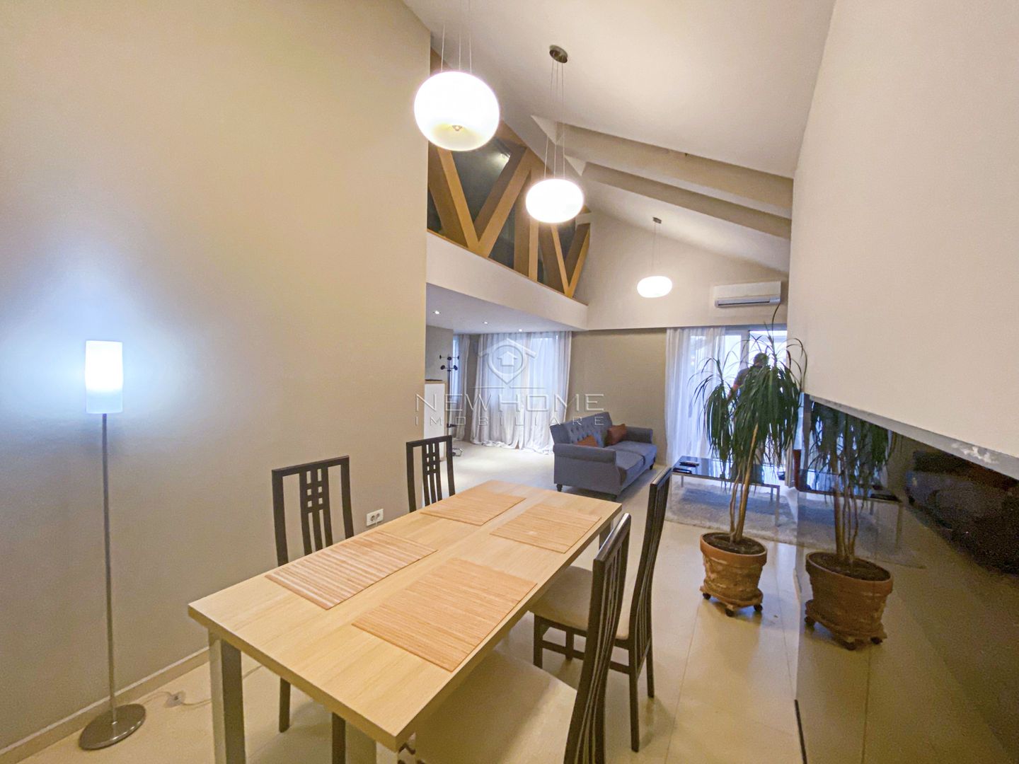 Apartament LUX 4 camere Parcare, zona Campului - Poză 9