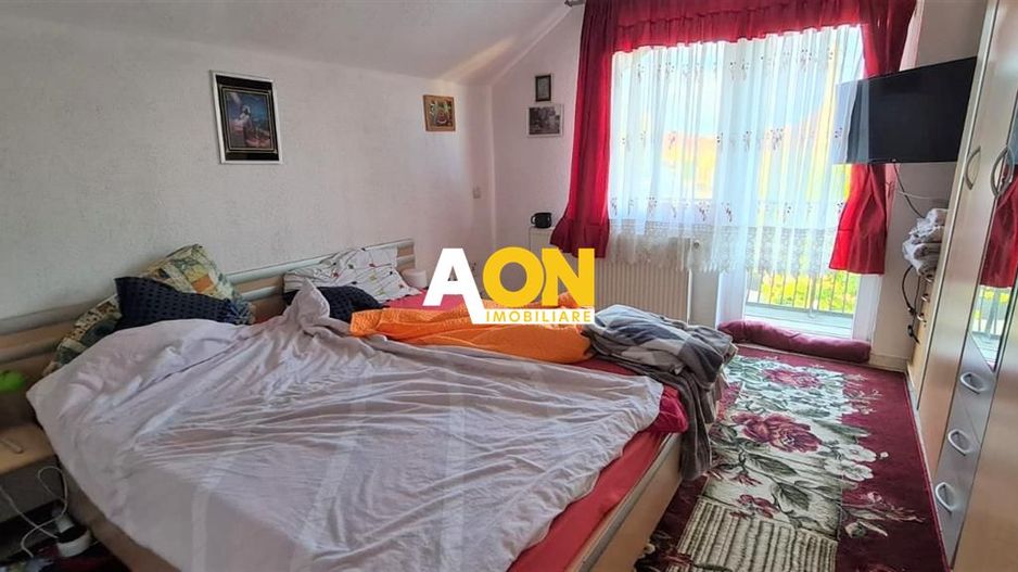 Casa pentru 2 familii, 7 Camere, 2 Garaje, 1500MP Teren - Poză 17