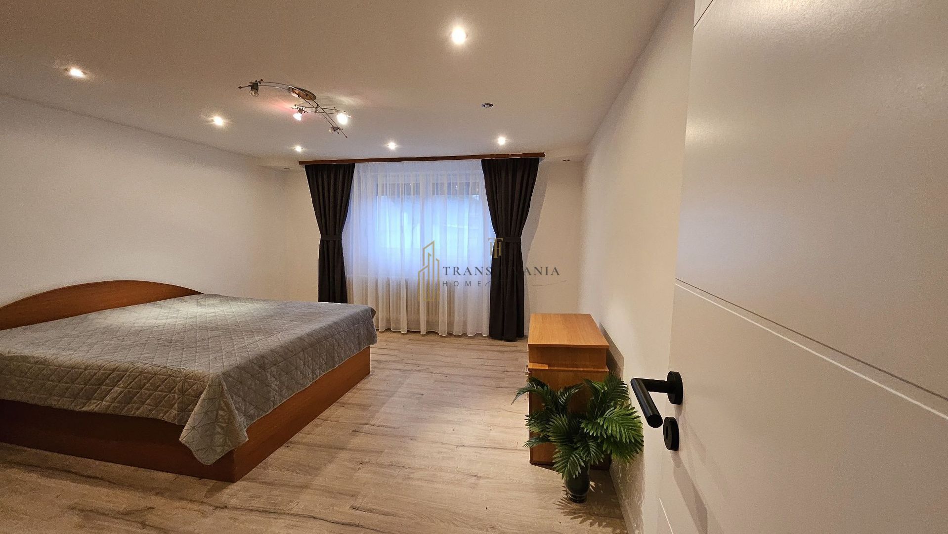 Casă individuală în Turnișor – 5 camere, garaj, teren 460 mp - Poză 4