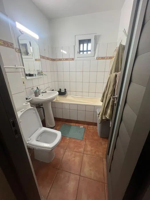 Apartament cu trei camere decomandat, Calea Grivitei - Poză 6