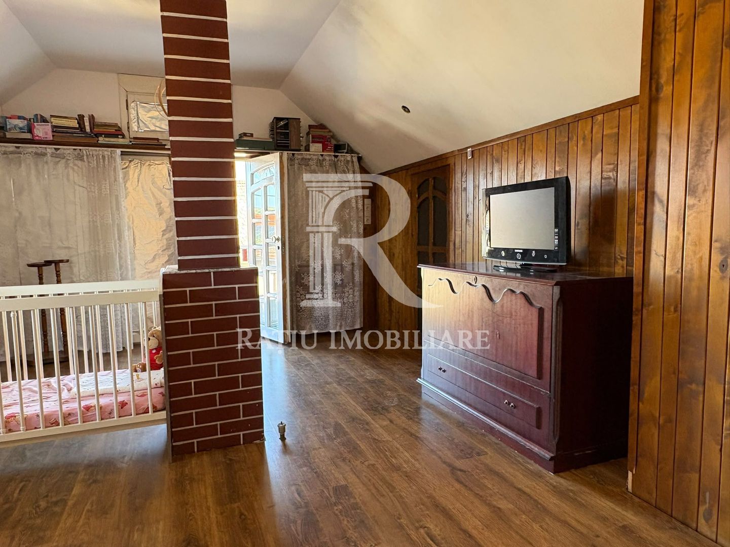 Casa cu 4 camere | Velenta | 127 MP Utili | Oradea - Poză 2