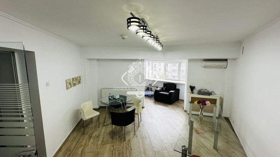 Spațiu ultracentral 710mp Piața Victoriei ideal pentru afaceri/birouri - Poză 3