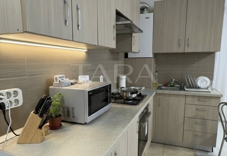 Apartament modern cu 3 camere, 70 mp, orientare sudică – zona VIVO! - Poză 2