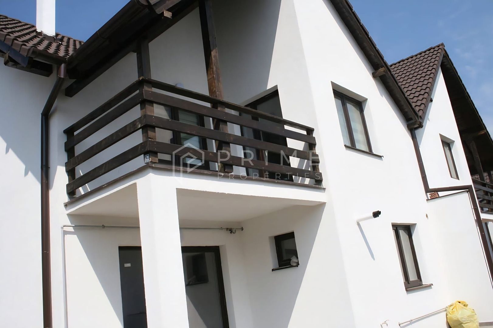 Casă tip duplex complet amenajată si mobilată | șemineu și garaj | - Poză 4