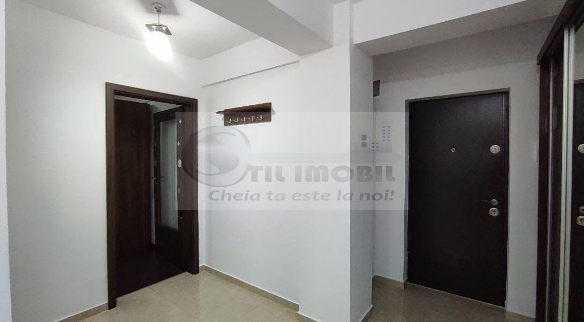 Apartament modern cu 2 camere si parcare - zona Nicolina - 400€ - Poză 6