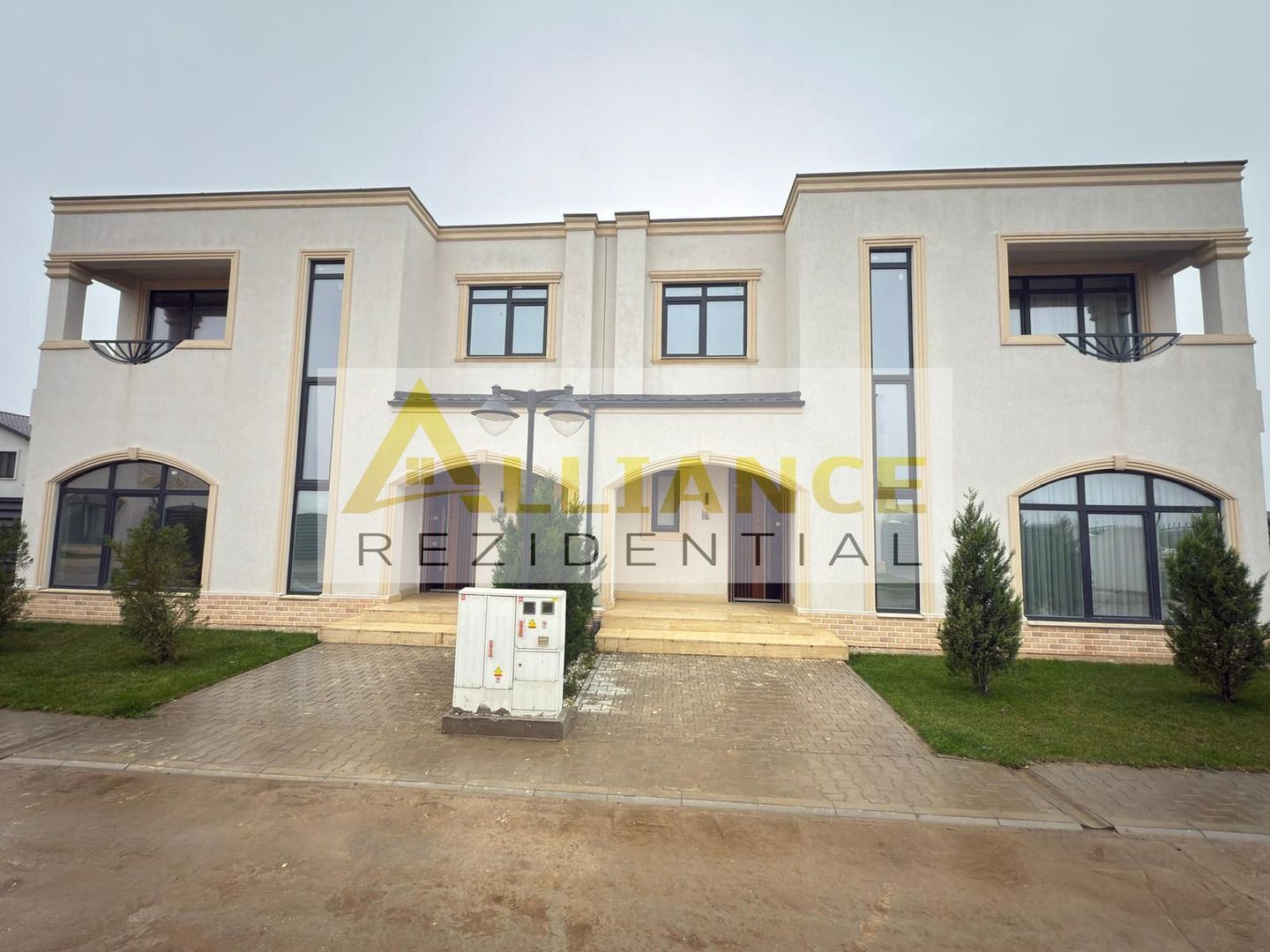 Complex rezidential | P+1E | 5 camere | 3 Bai - Poză 1