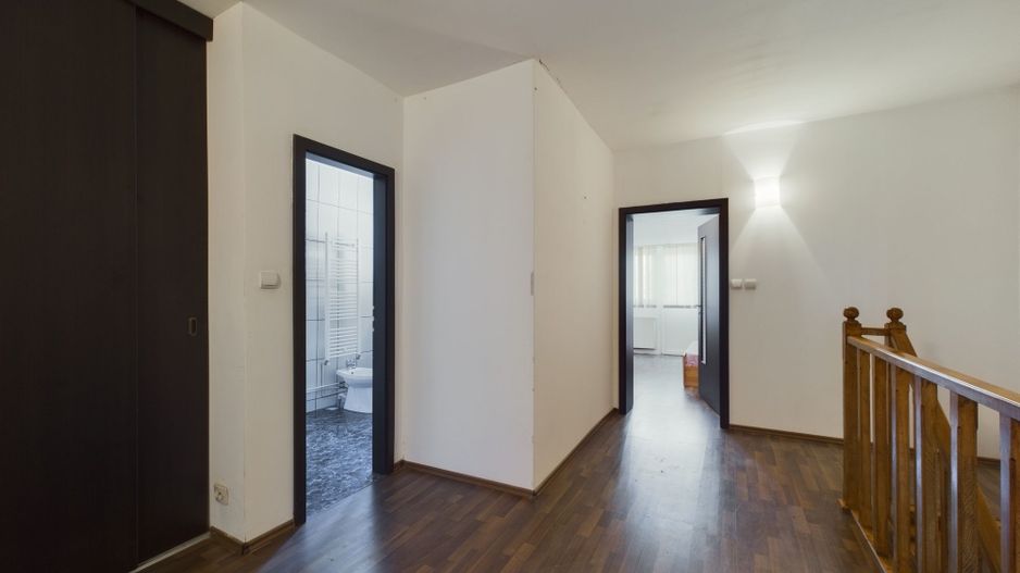 Casă ideală pentru familie extinsă în zona Crișan - Poză 27