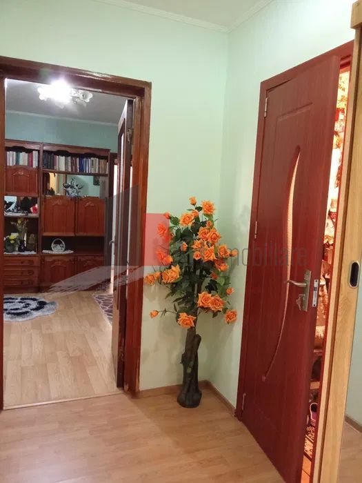 Vânzare apartament semidecomandat 4 camere cu centrală Șos. Berceni - Poză 2