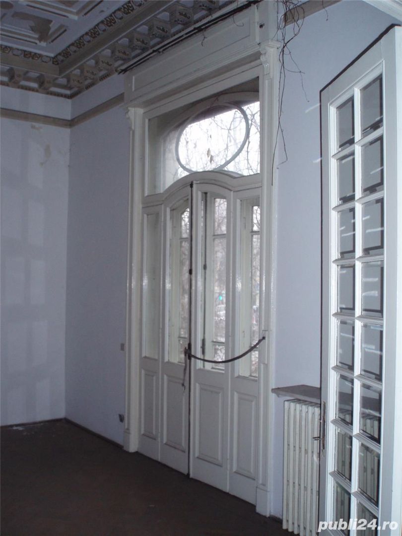 BRASADAS vinde vila cu 16 camere in zona ROMANA. - Poză 5