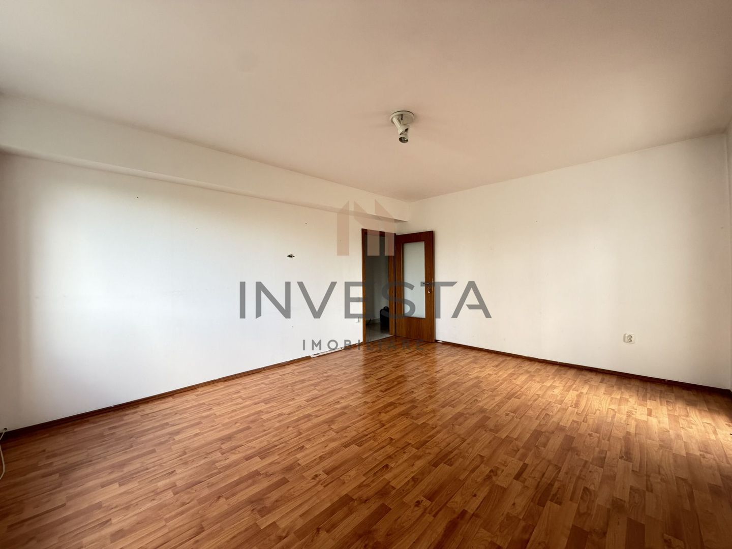 Apartament decomandat cu 2 camere, etaj intermediar, zona Calea Turzii - Poză 1