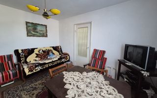 Apartament 3 camere | 38 mp | zona Micro 1 - Poză 3