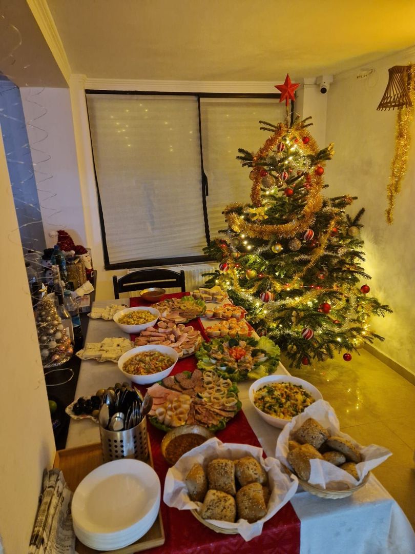 Pensiune la Cheia, moderna, functionala in totalitate, vedere mirifica (chirie) - Poză 15