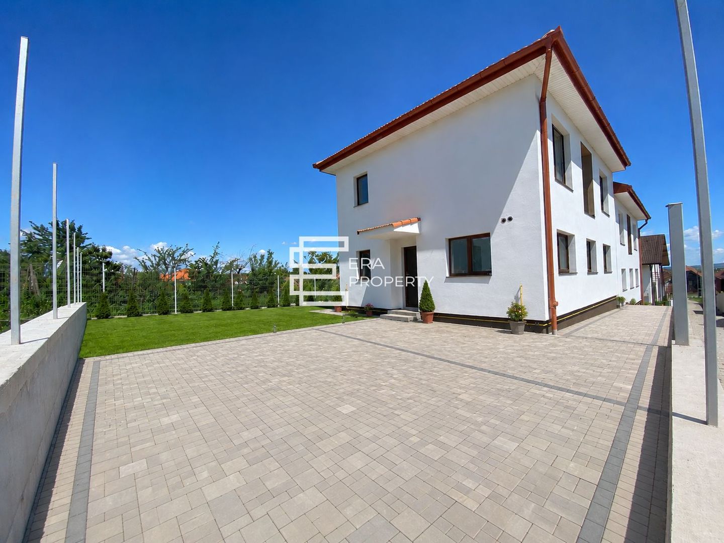 Duplex 4 camere -intabulat- teren 300 mp  -Locație Centrală, Sura Mică - Poză 11