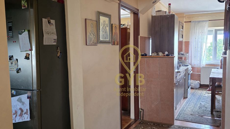 Apartament spatios cu 4 camere, 2 balcoane – Marghita, zona Penny - Poză 10