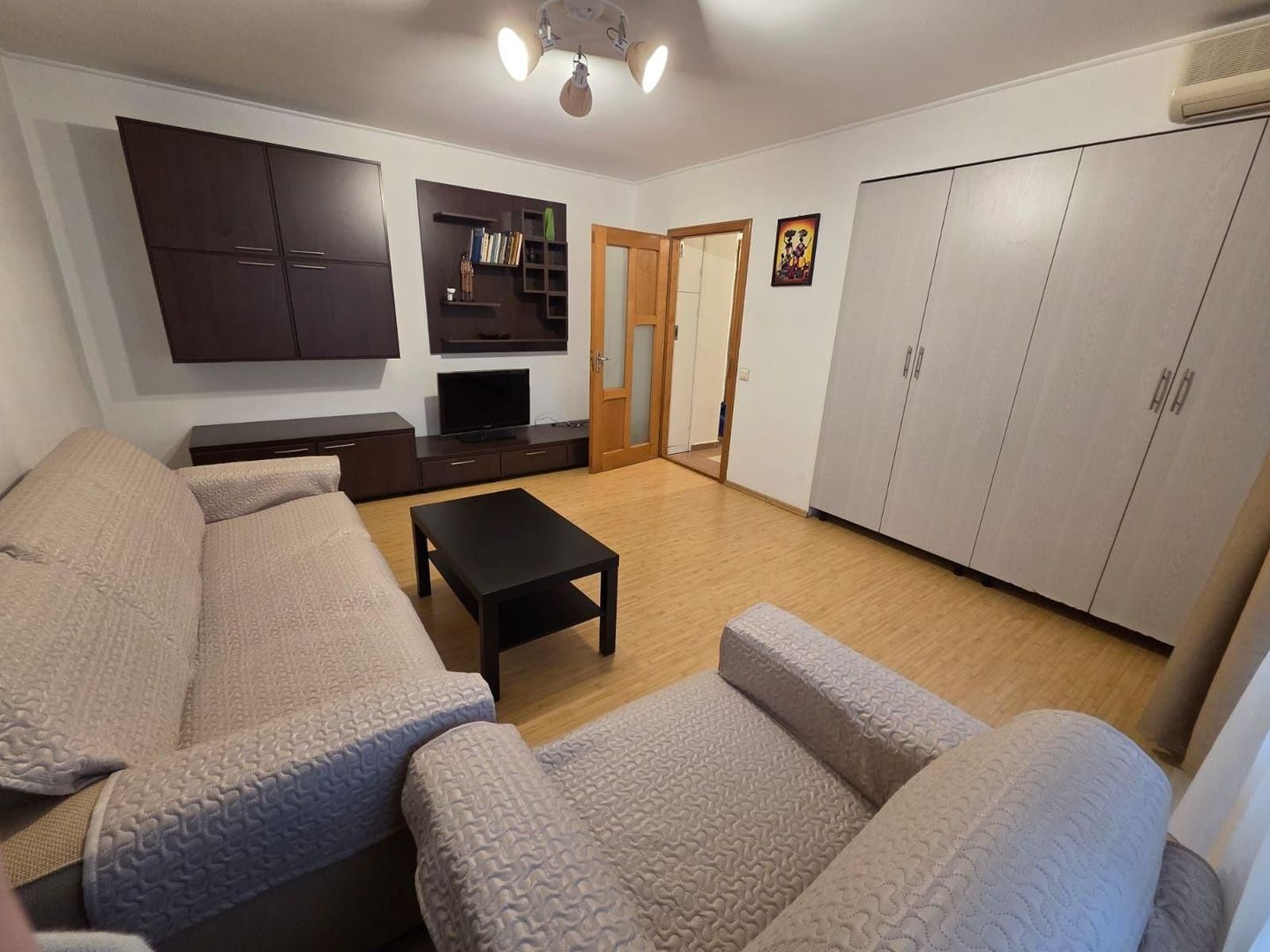AP. 2 CAMERE PIATA SUDULUI, PET-FRIENDLY, CENTRALA, METROU 11 MINUTE - Poză 1