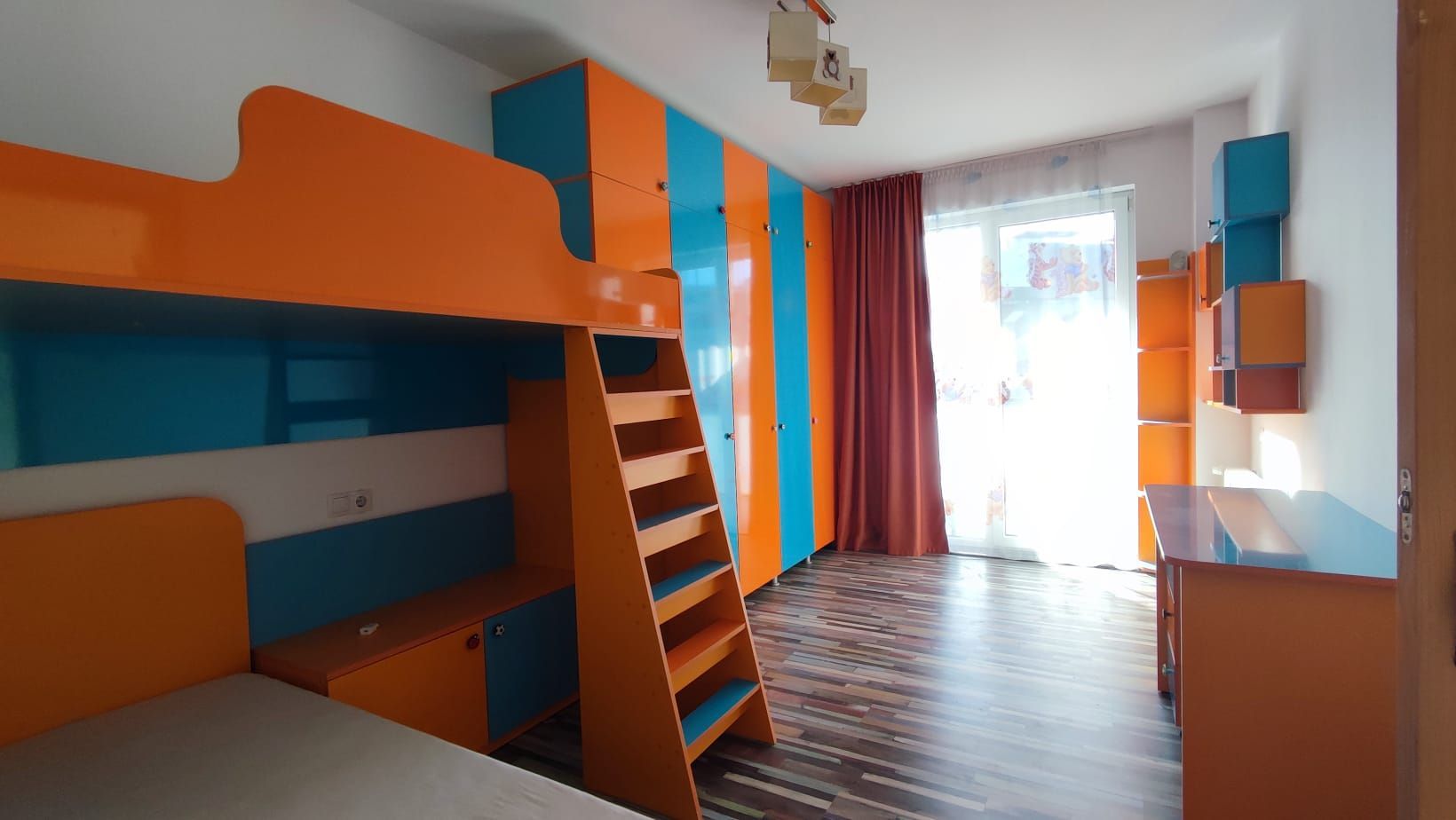 Apartament  Cu Parcare Bloc Nou complex CBC Marasti - Poză 5